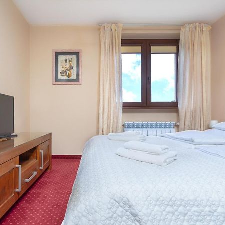 Viktoria Wadowice Apartment Bagian luar foto