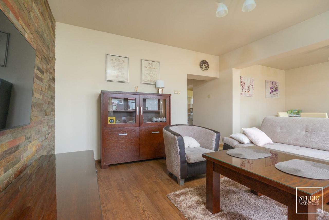 Viktoria Wadowice Apartment Bagian luar foto