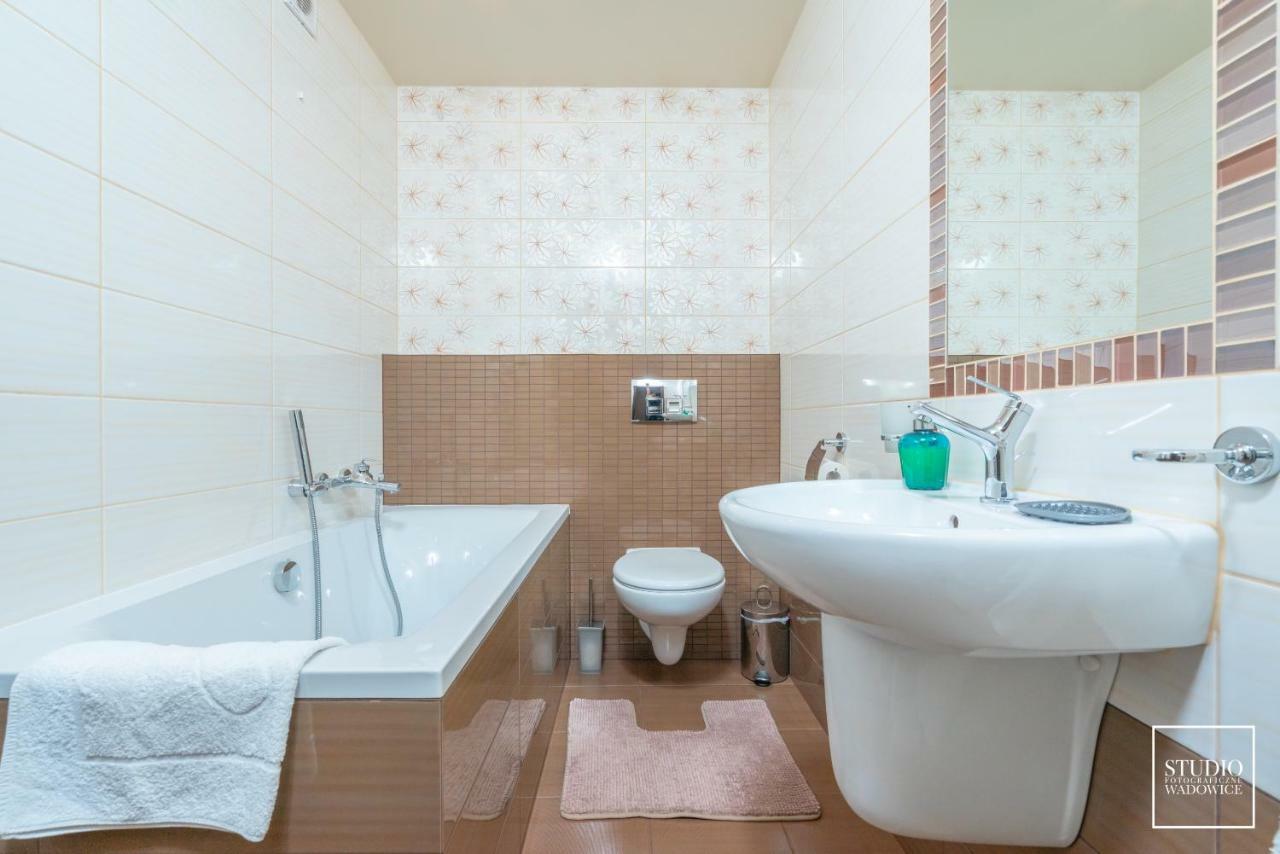 Viktoria Wadowice Apartment Bagian luar foto