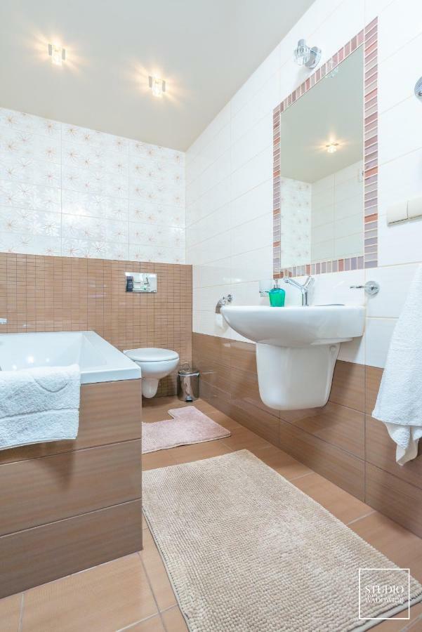 Viktoria Wadowice Apartment Bagian luar foto
