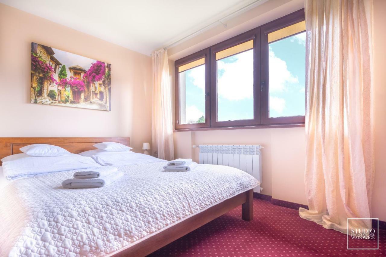 Viktoria Wadowice Apartment Bagian luar foto