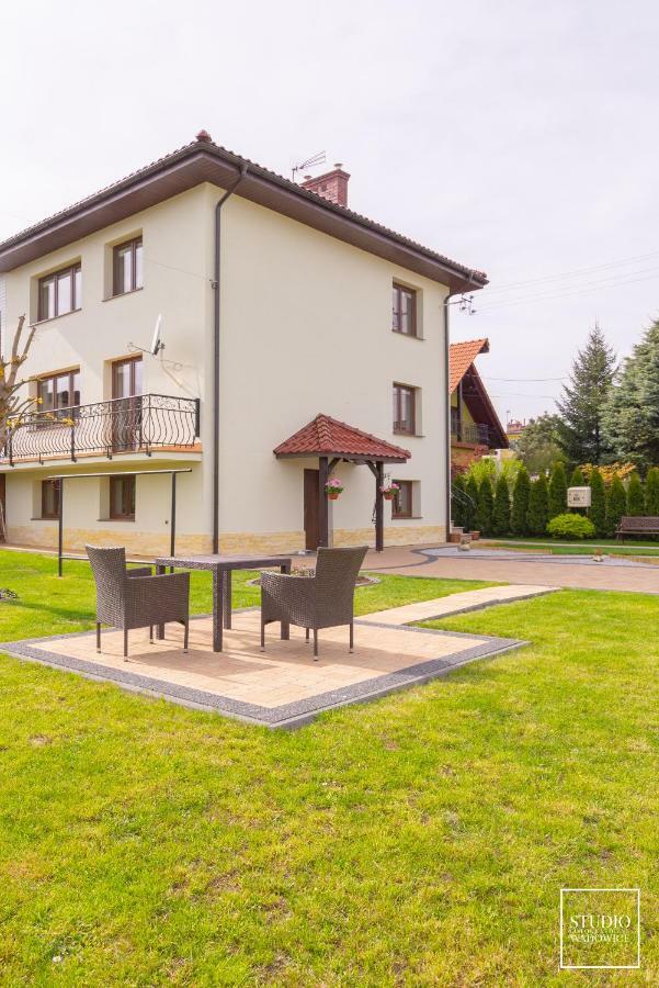 Viktoria Wadowice Apartment Bagian luar foto