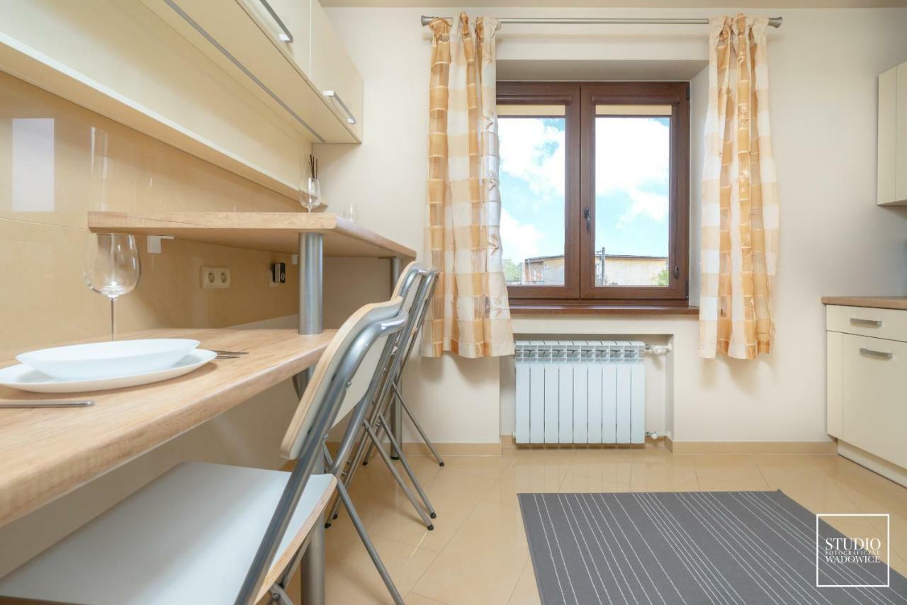 Viktoria Wadowice Apartment Bagian luar foto